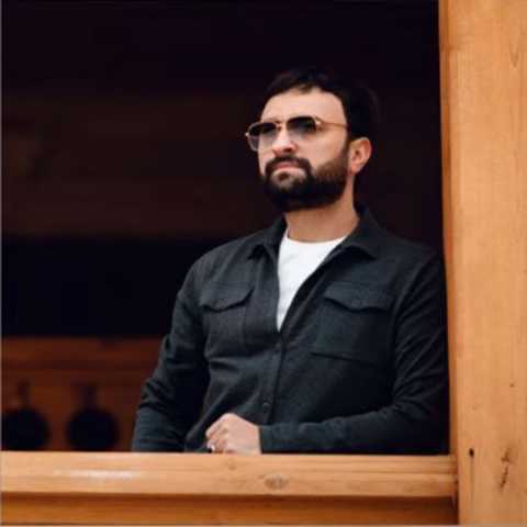 دانلود آهنگ ترکی آصف محرم اف بیر ناقیلدیر بیزیمکی