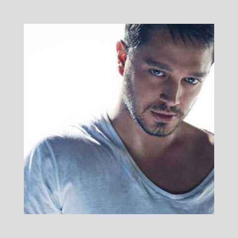 دانلود آهنگ ترکی مورات بوز Buralardan Giderim دانلود آهنگ ترکی مورات بوز Buralardan Giderim