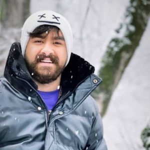 دانلود آهنگ مازندرانی امیر باباجانی گل لاله‌ ی ته بیمه منه پرپر هاکردی